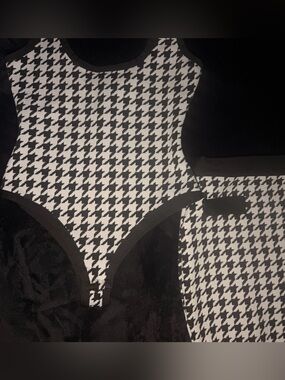 Black and White Houndstooth Tank Top